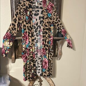 Tan and Pink Floral kimono